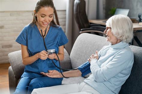 Aide-soignante indépendante