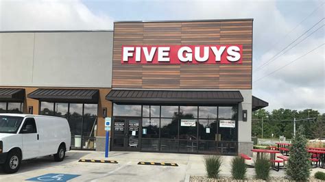 Avantages financiers d'une franchise Five Guys
