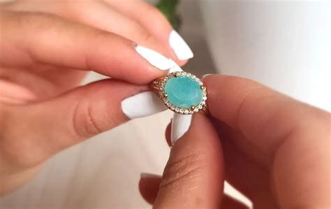 Bijoux en Or et Pierres Précieuses