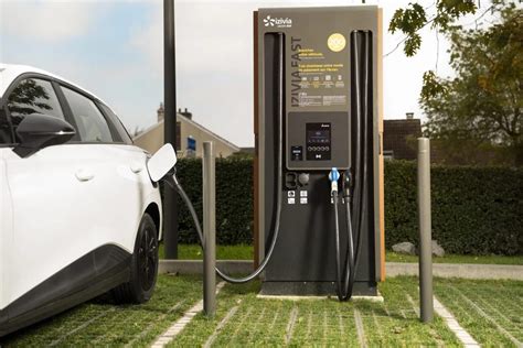 Borne de recharge pour voiture électrique en entreprise
