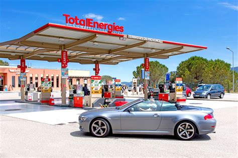 Bornes de recharge rapide TotalEnergies