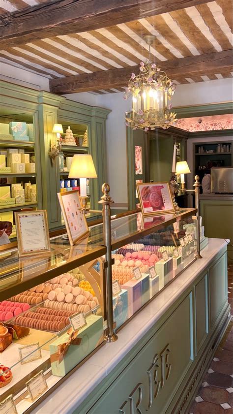 Boutique Ladurée