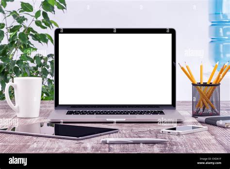 Bureau avec ordinateur
