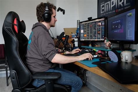 Commentateur E-sport