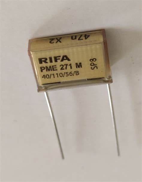 Condensateur RIFA PME 271 M