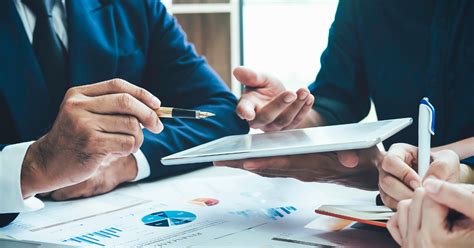 Consultant Fonctionnel Finance au travail