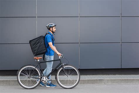 Coursier à vélo