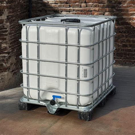 Cuve à eau de pluie hors sol