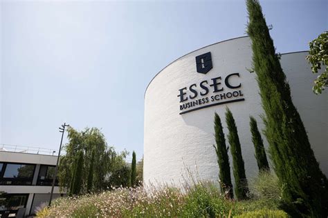 ESSEC Business School Campus