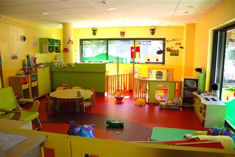 Enfants dans une micro-crèche