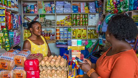 Femmes travaillant dans un marché en Afrique