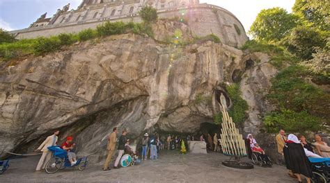 Grotte de Massabielle à Lourdes