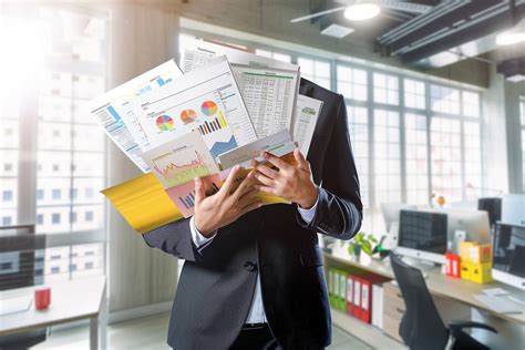 Inspecteur des impôts au travail