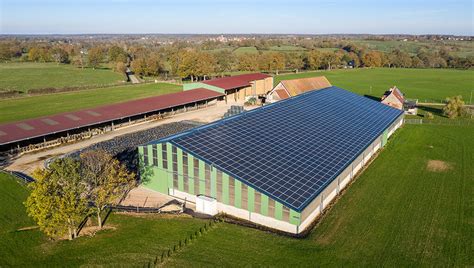Installation photovoltaïque sur un hangar agricole