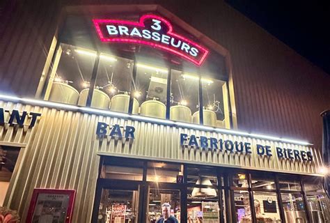 Intérieur d'un restaurant Les 3 Brasseurs