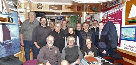 Les Voiles Ecarlates