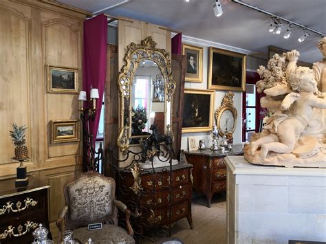 Magasin d'antiquités
