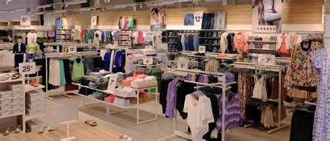Magasin de vêtements La Halle