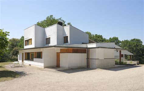 Maison Louis Carré, exemple de monument historique restauré