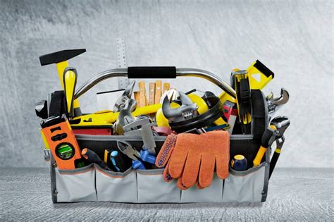 Outils de quincaillerie