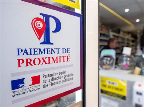 Paiement des impôts chez un buraliste