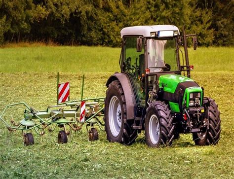 Pièces détachées de tracteur