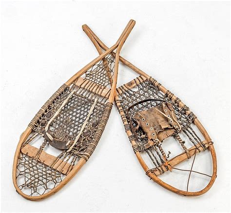 Raquette à neige traditionnelle