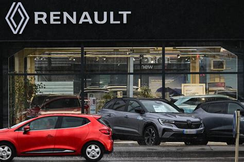 Renault Captur dans une concession