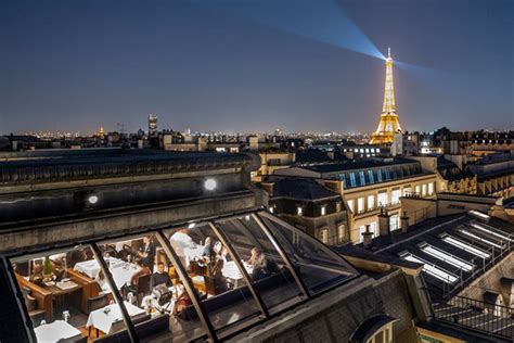 Restaurant avec vue agréable