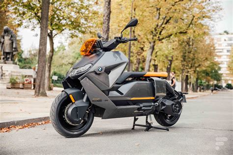 Scooter électrique