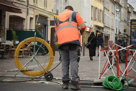 Tirage de câble et fibre optique