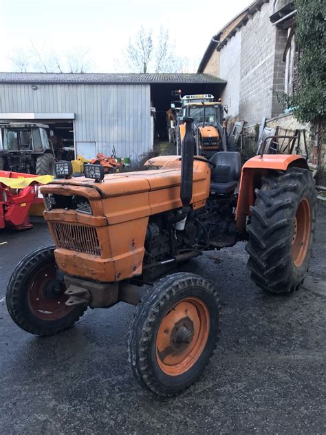 Tracteur agricole d'occasion