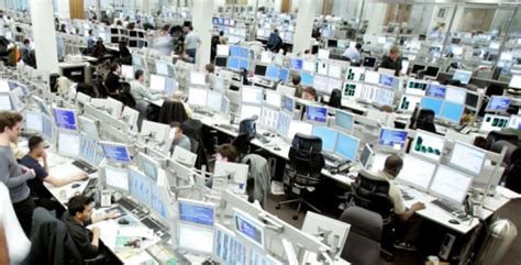 Trader en salle de marché