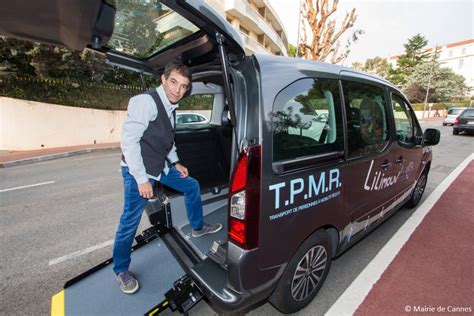 Véhicule TPMR (Transport de Personnes à Mobilité Réduite)