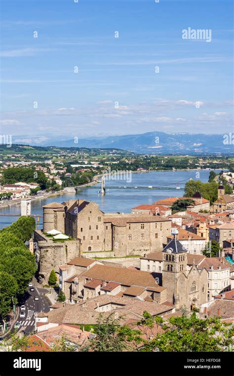 Vue de Tournon-sur-Rhône
