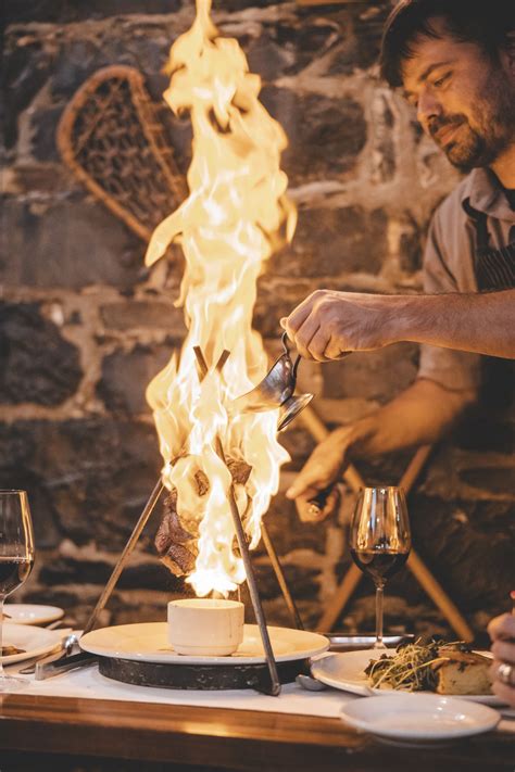 Yatista (le feu) au restaurant Sagamité